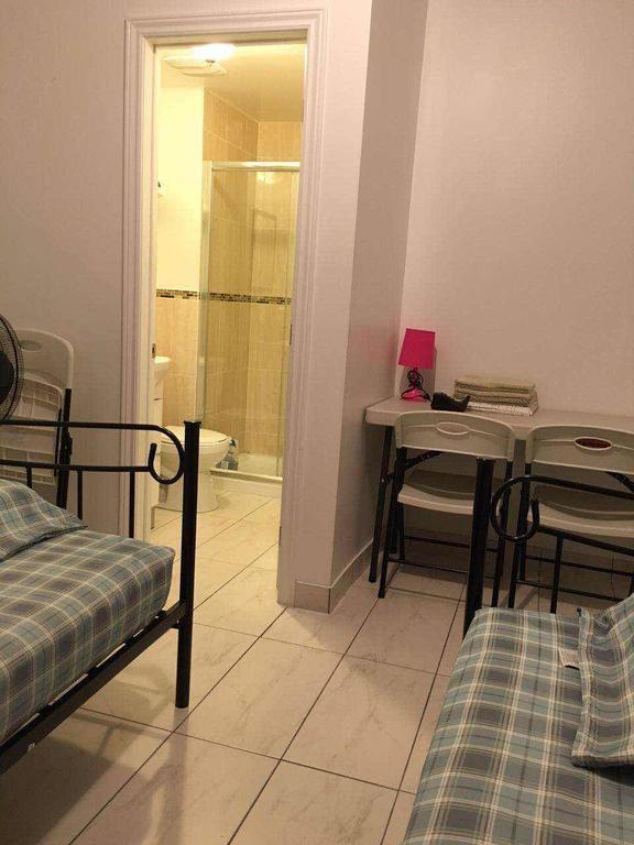 University Apartment Toronto Luaran gambar