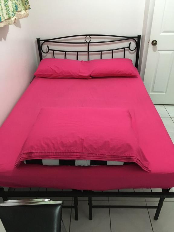 University Apartment Toronto Luaran gambar