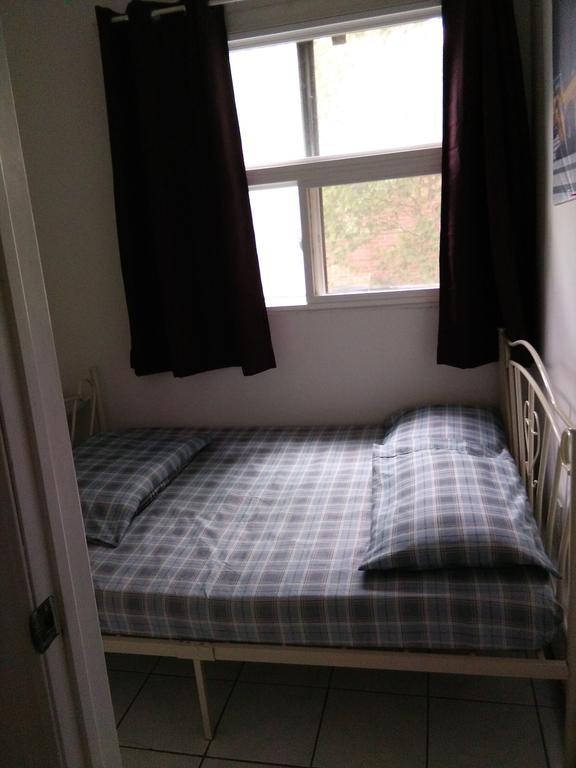 University Apartment Toronto Luaran gambar