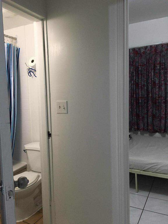 University Apartment Toronto Luaran gambar