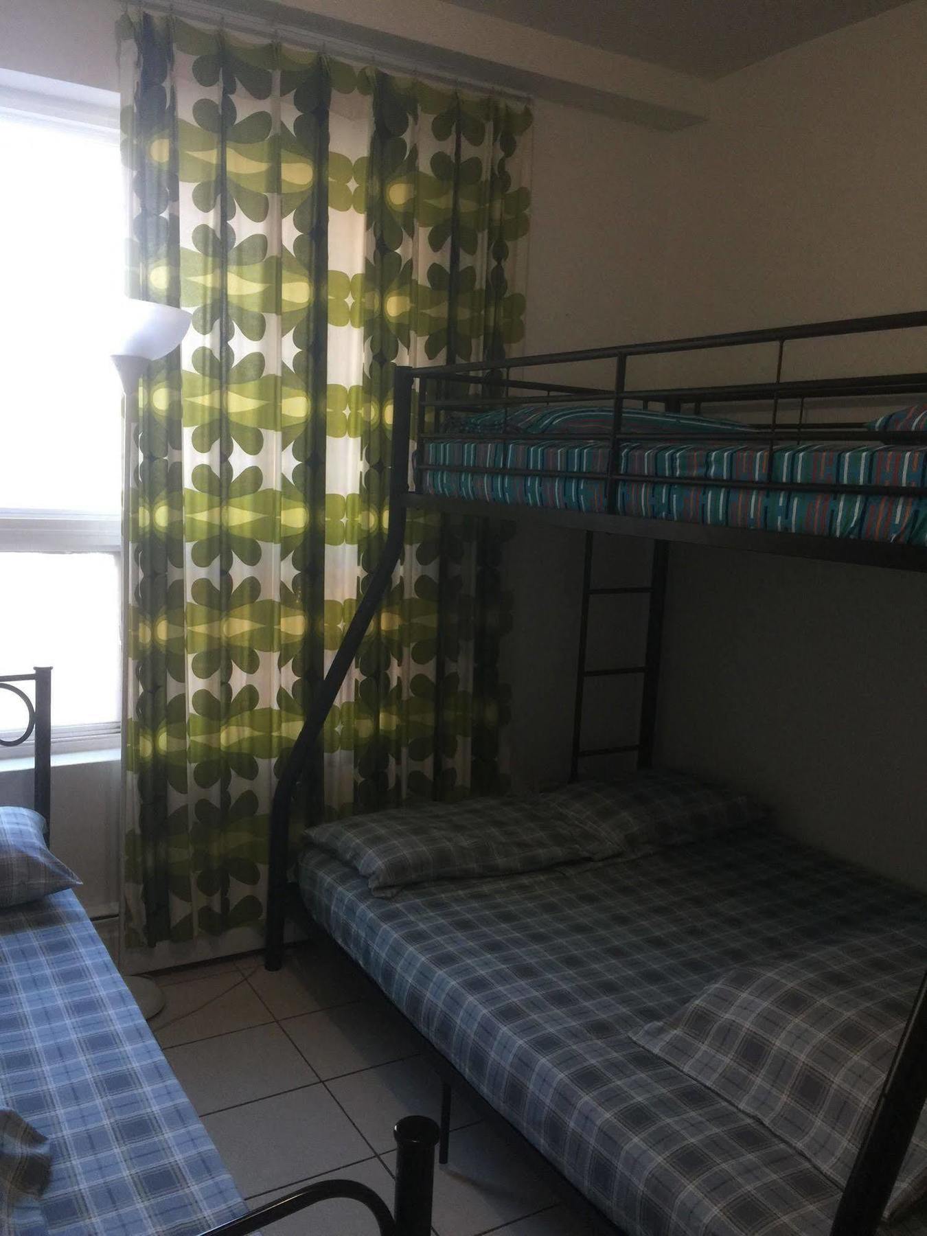 University Apartment Toronto Luaran gambar