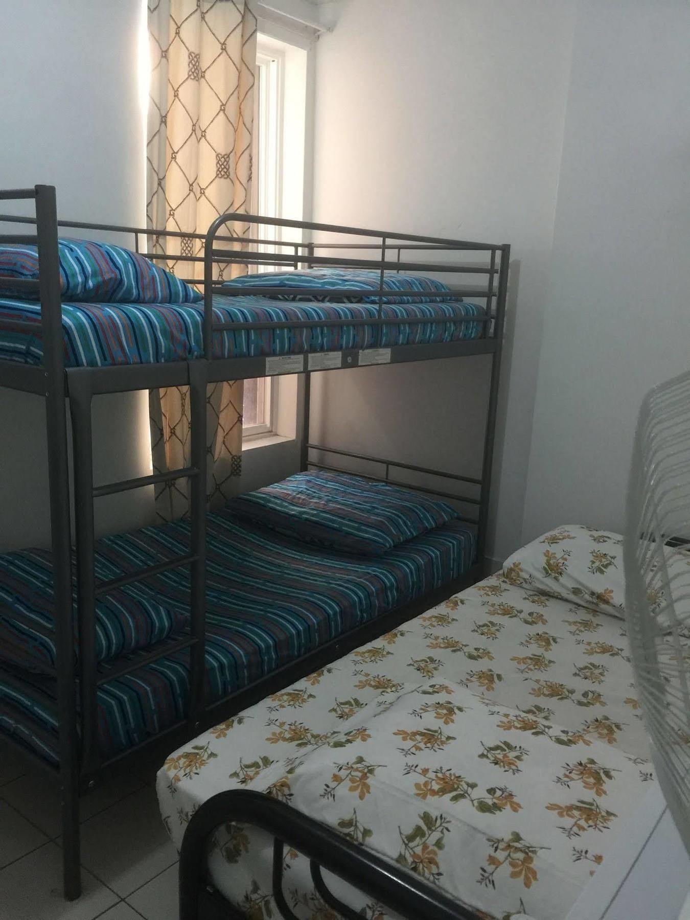 University Apartment Toronto Luaran gambar