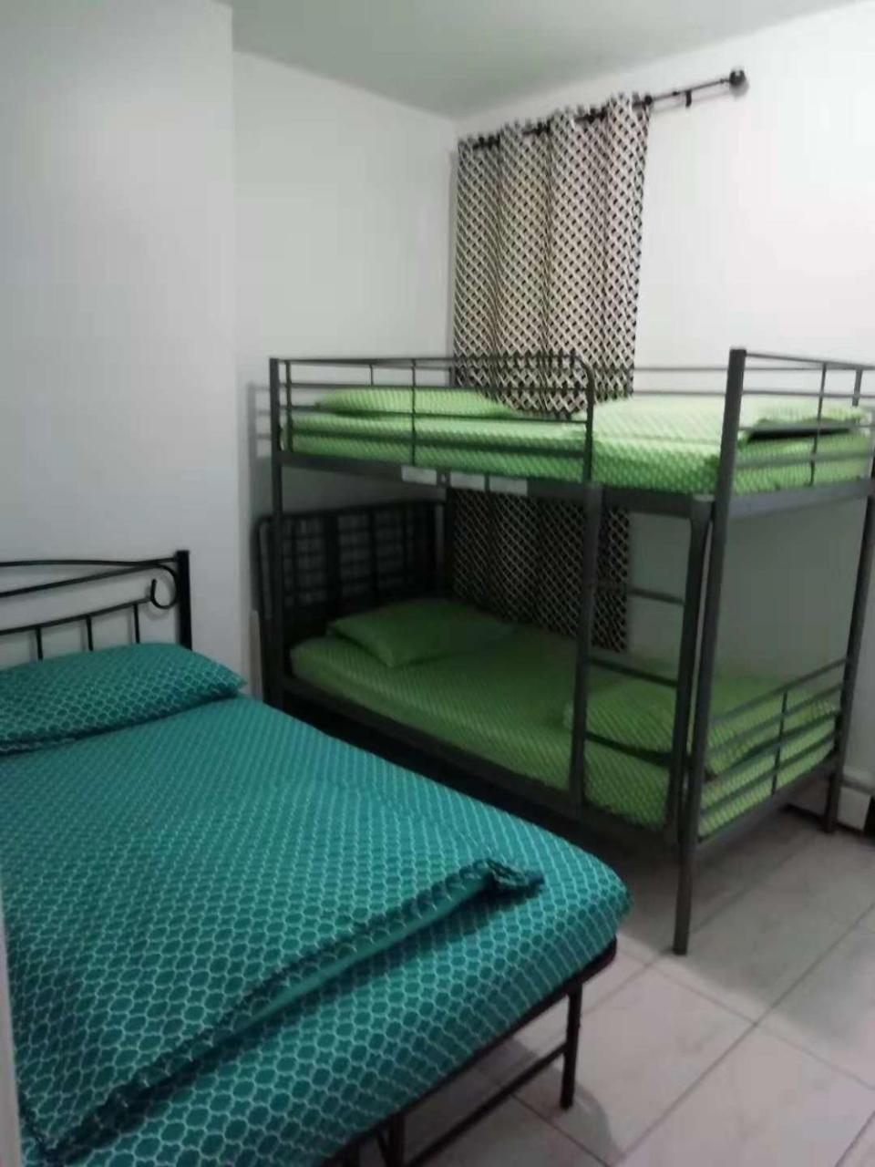 University Apartment Toronto Luaran gambar