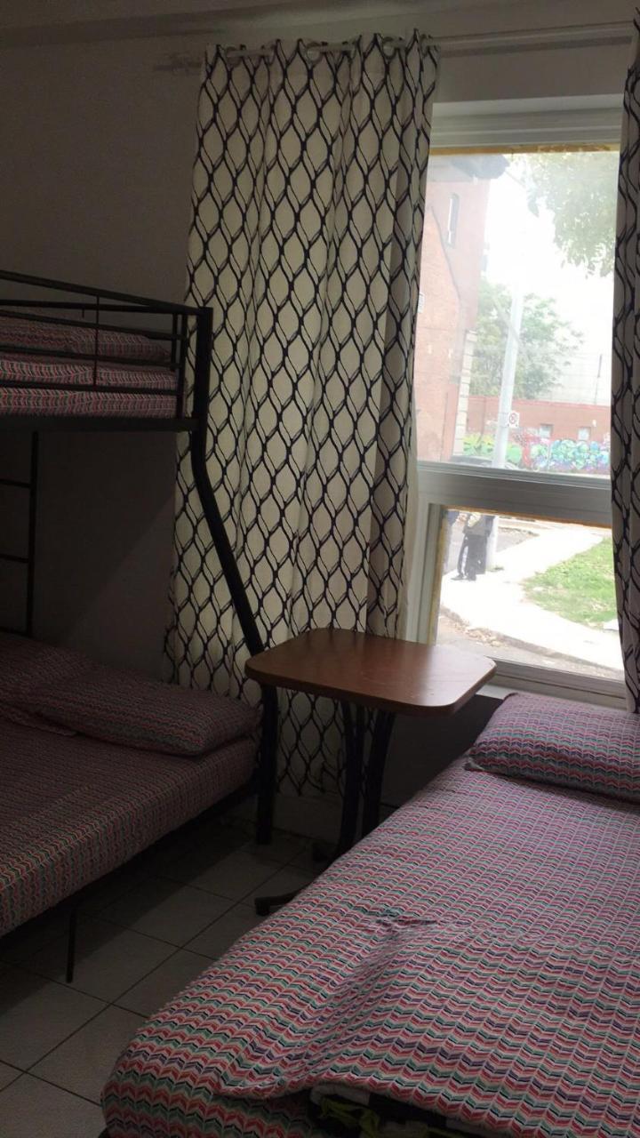 University Apartment Toronto Luaran gambar