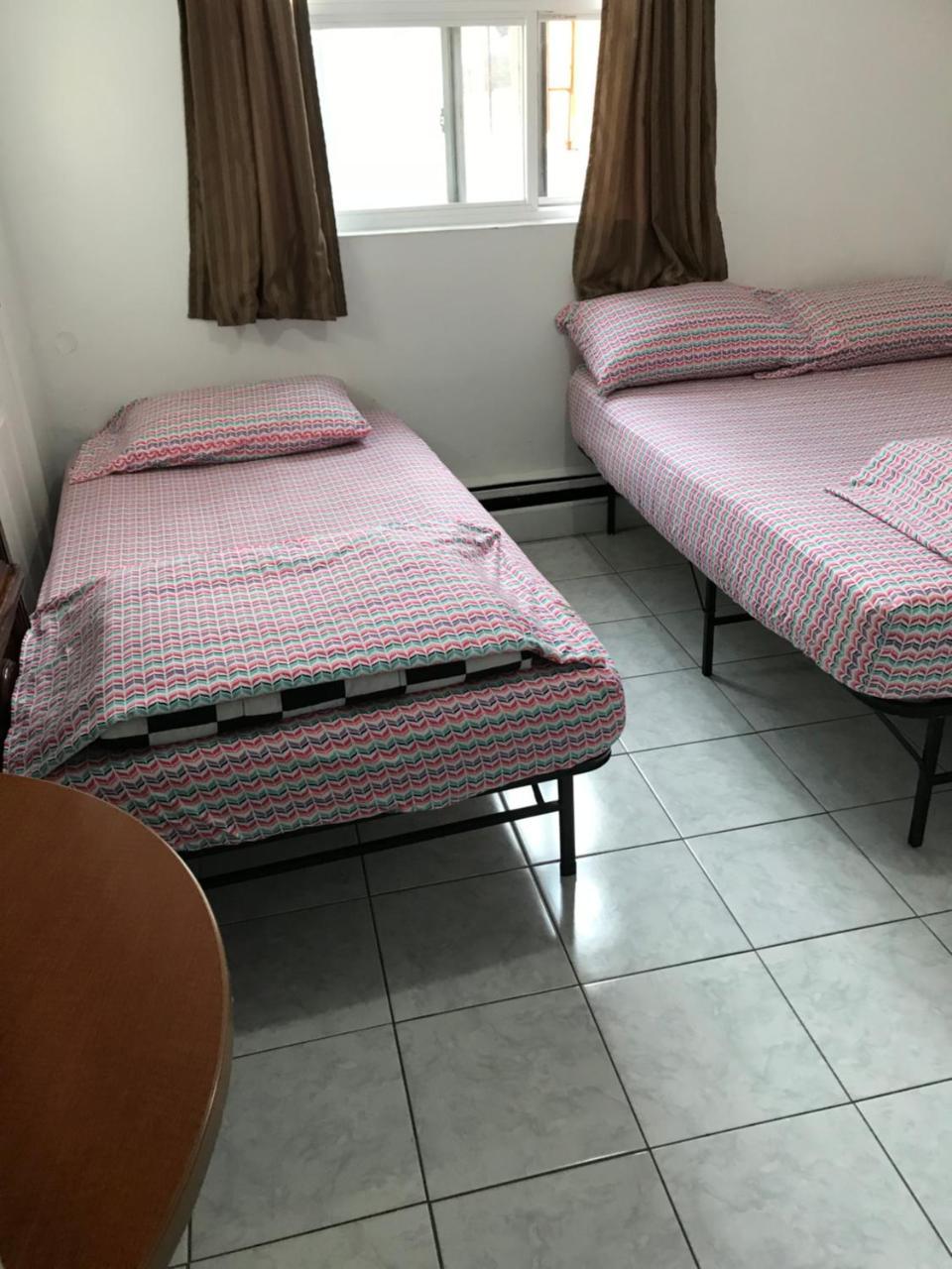 University Apartment Toronto Luaran gambar