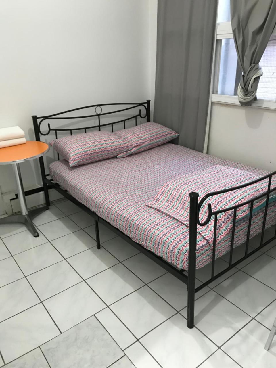 University Apartment Toronto Luaran gambar