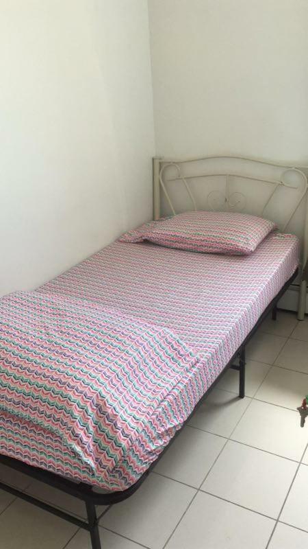 University Apartment Toronto Luaran gambar